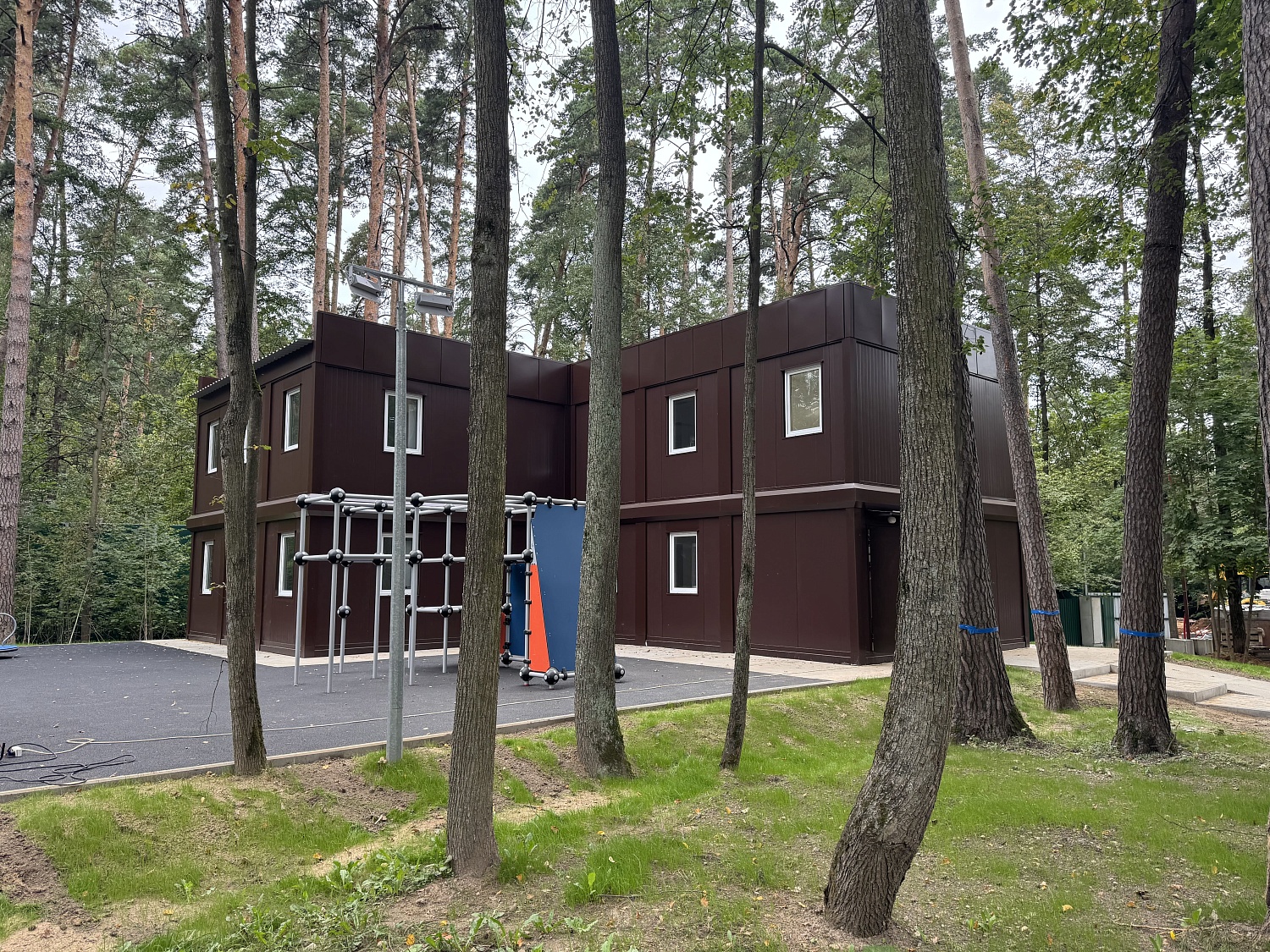 Офис на базе 18 модулей "Звезда"